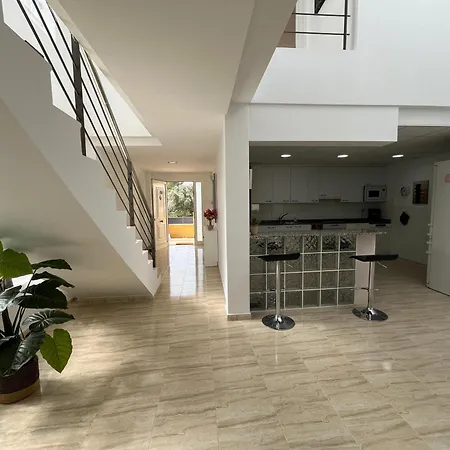 Flor Villa