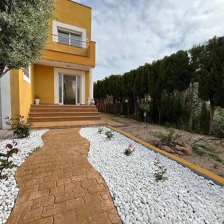 Flor Villa